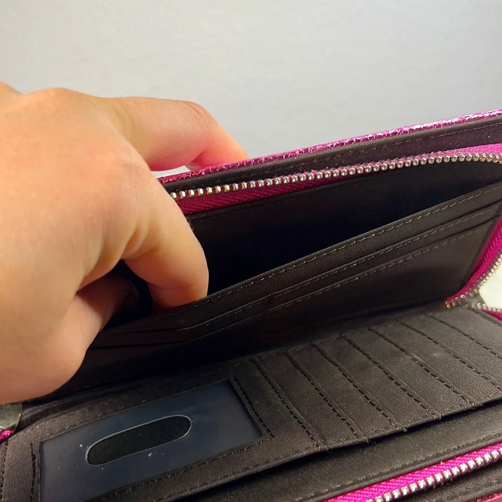 American Bling Pink metallic wallet - Picture 8 of 16